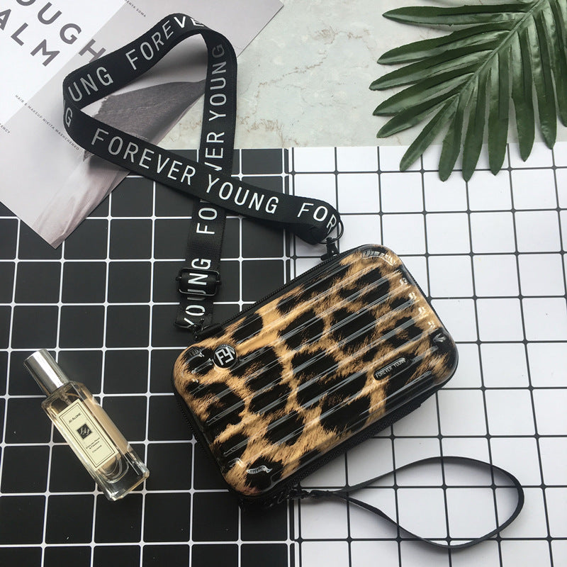 Factory direct sales seven inch cosmetic bag hard shell toiletry bag travel clutch bag portable storage bag PC mini suitcase