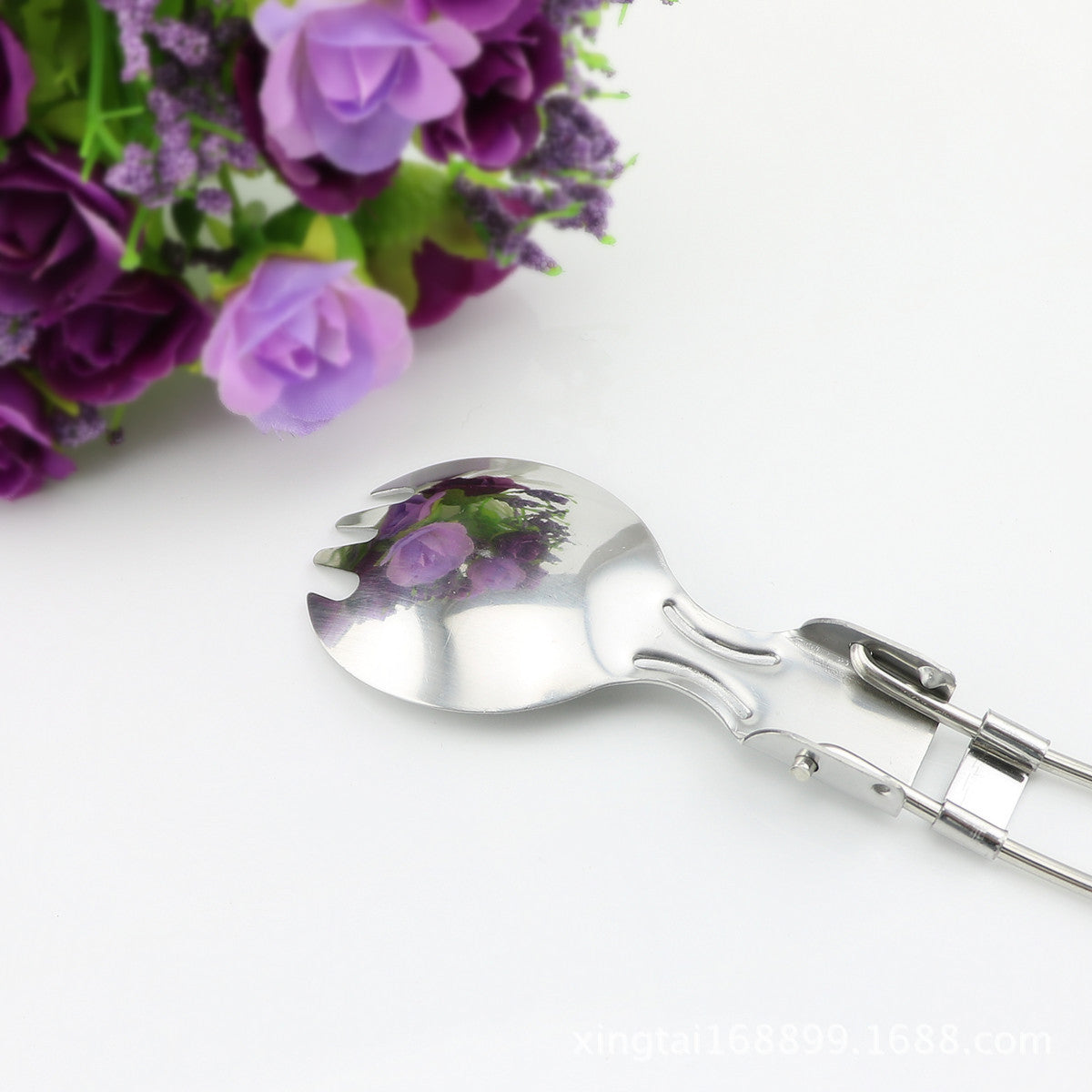 Stainless steel folding spoon