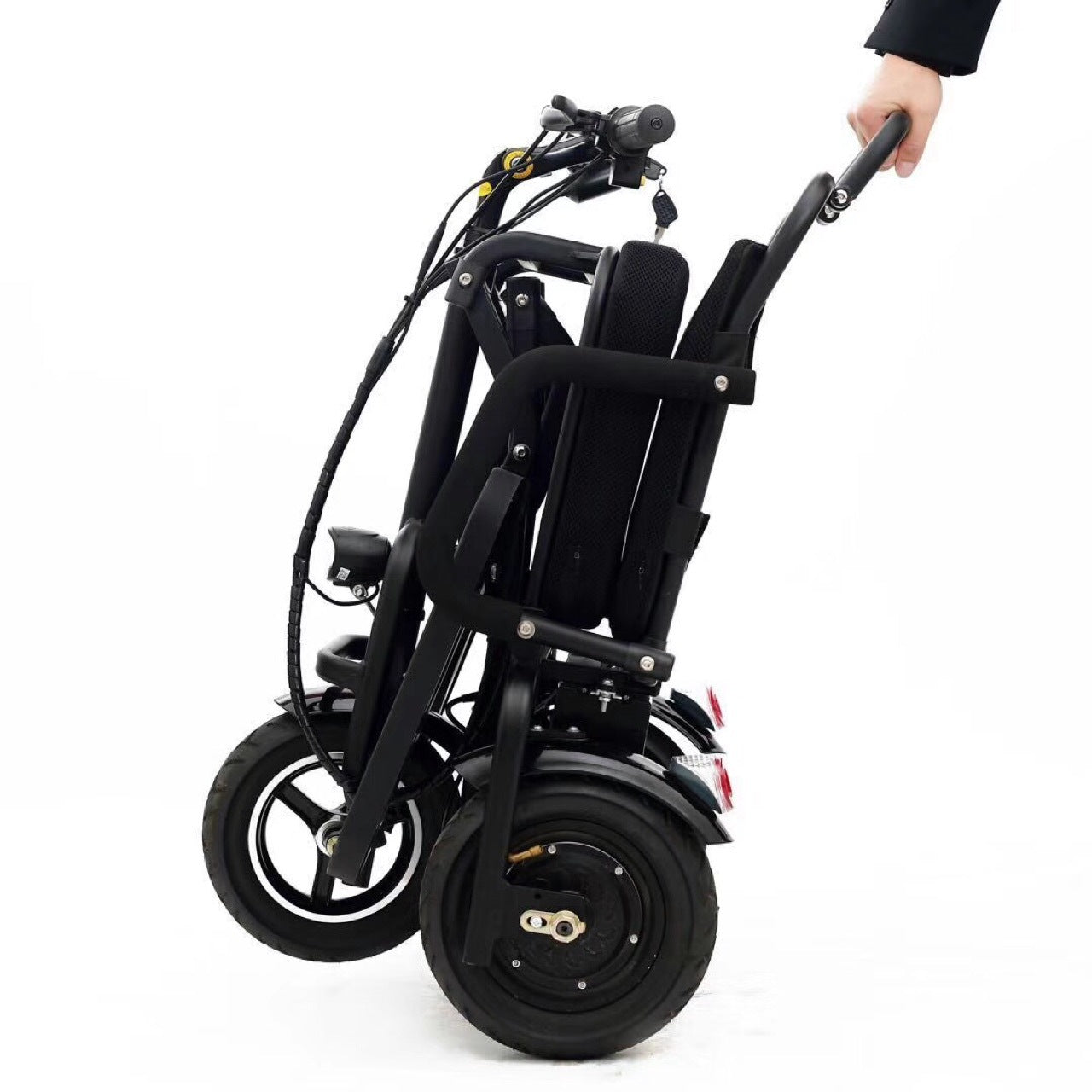 Folding electric tricycle