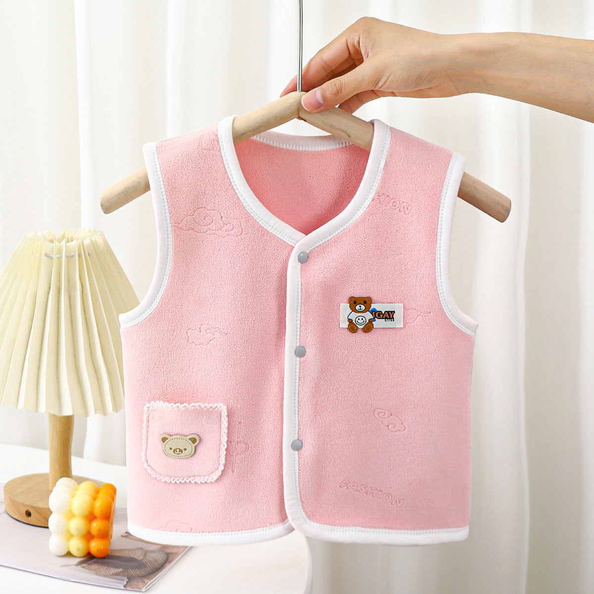 Baby vests are worn in spring and autumn for men, women and children, polar fleece warm vests, winter style baby and children's shoulder clips