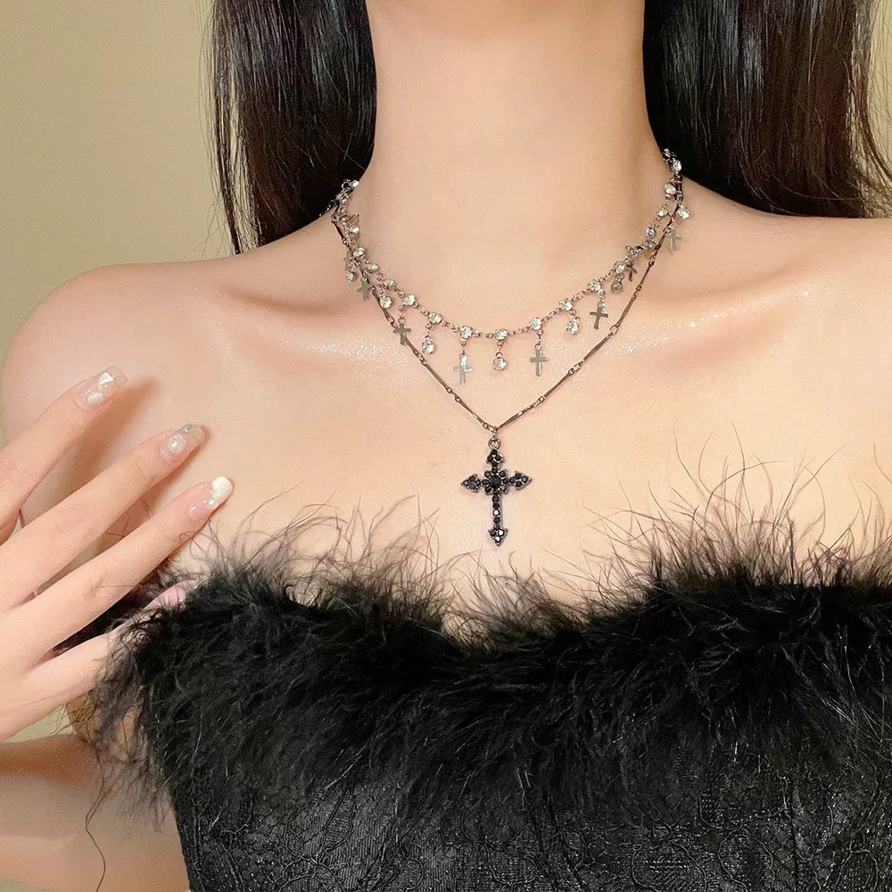 Dark sweet cool design sense diamond cross pendant necklace female niche sense of luxury multi-layered clavicle chain tide