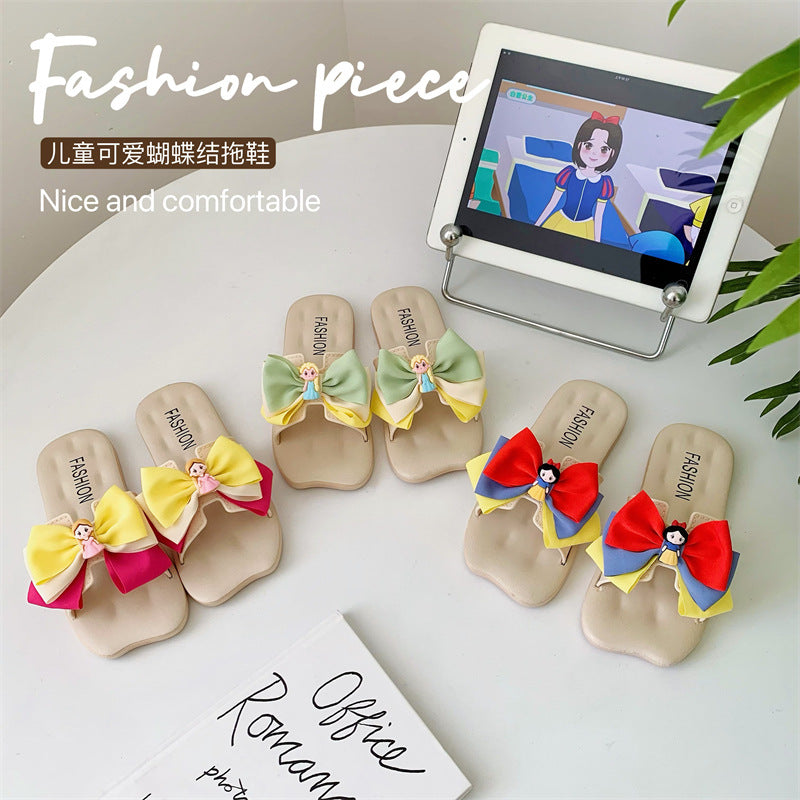 Summer Girls Slippers New Girls Breathable Princess Shoes Soft Sole Non Slip Bow Bow Kids Wear Beach Flip Flops Outside