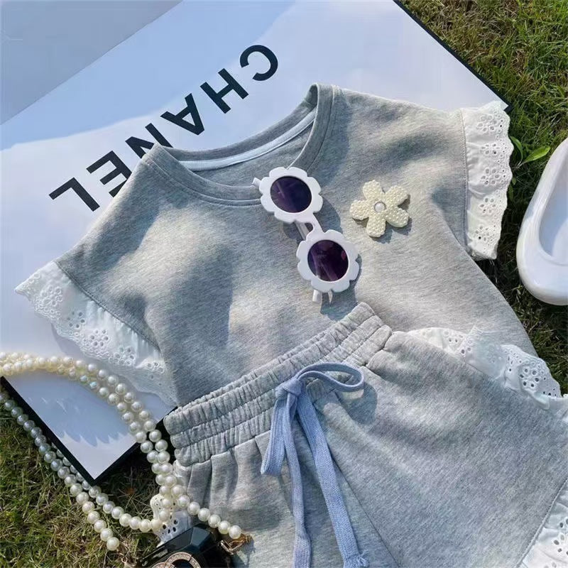 Girls' summer suit, baby Korean casual lace short-sleeved T-shirt, children's shorts two-piece set of foreign style
