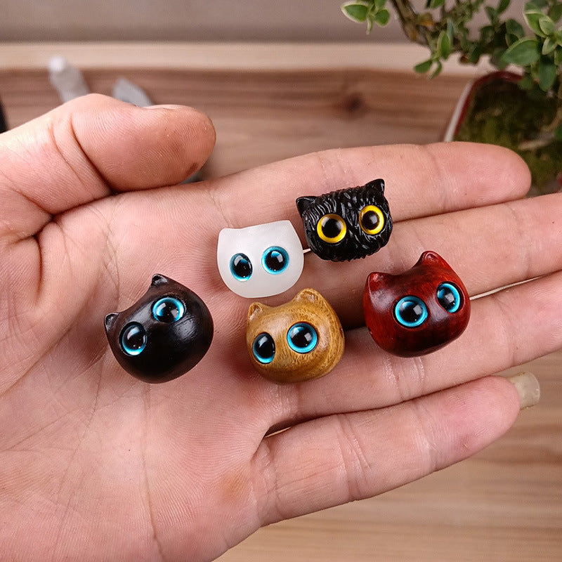 Green sandalwood rosewood cat glow-in-the-dark stone cat DIY accessories ebony keychain car hanging bag hanging handicraft gifts