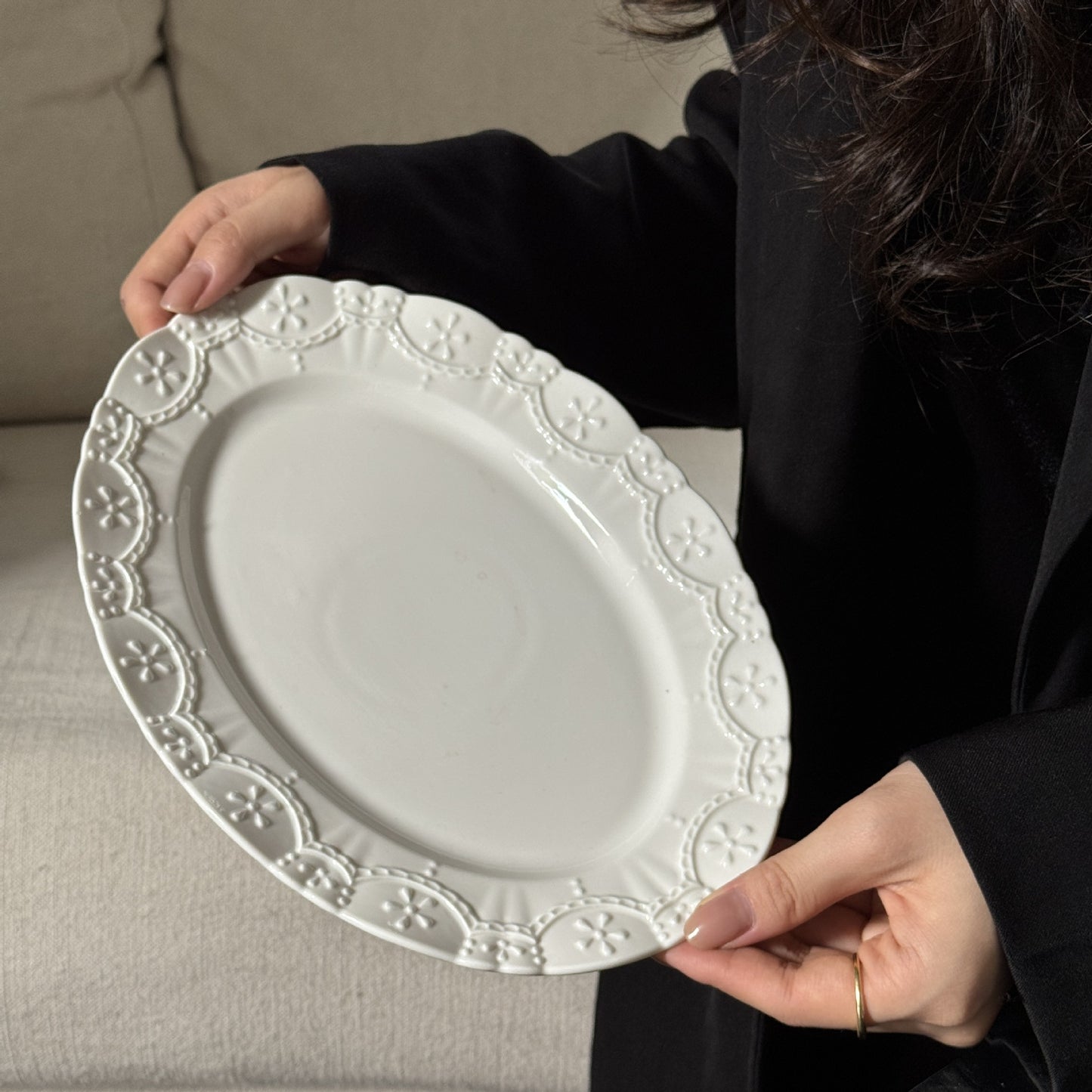 Original French medieval style heavy industry relief ceramic Western porcelain plate coffee cup saucer series dessert dish plate wholesale