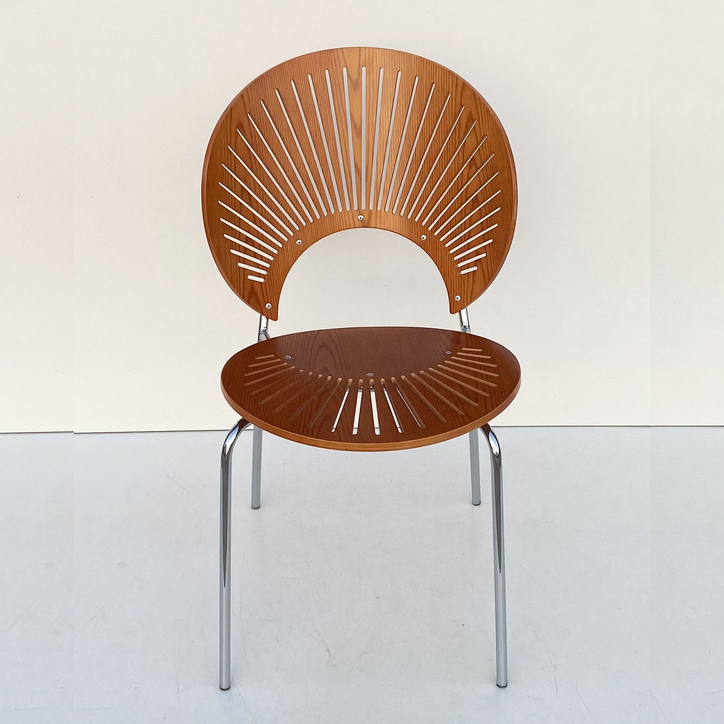 Nordic Dining Chair Solid Wood Household Coffee Chair Backrest Retro Dining Chair Simple Negotiation Casual Seashell Chair Wholesale