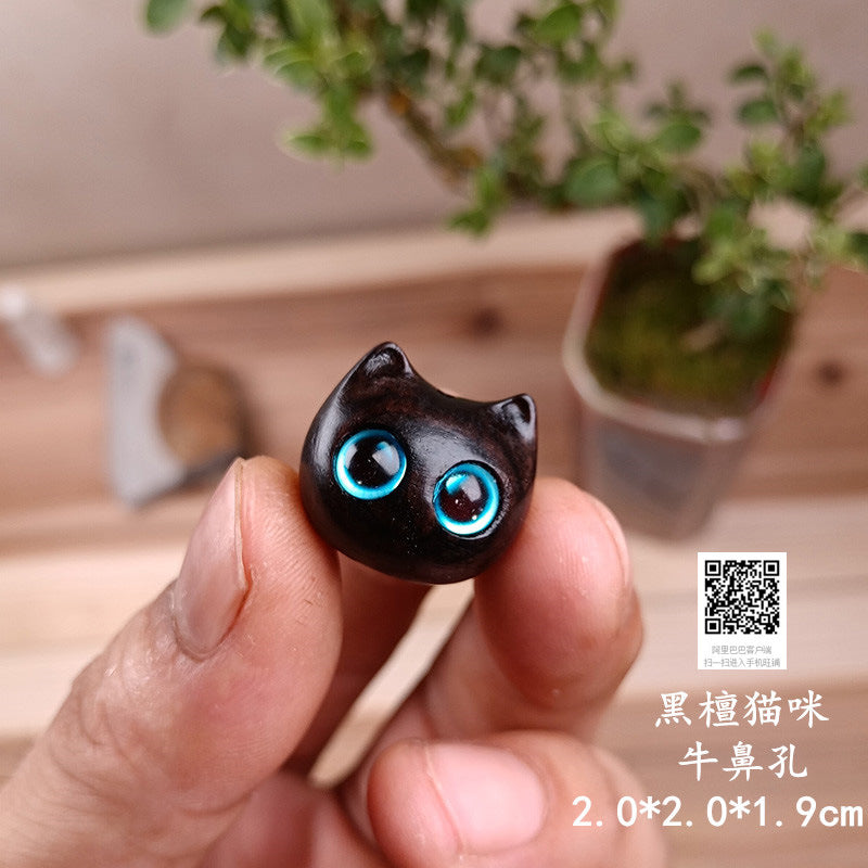 Green sandalwood rosewood cat glow-in-the-dark stone cat DIY accessories ebony keychain car hanging bag hanging handicraft gifts
