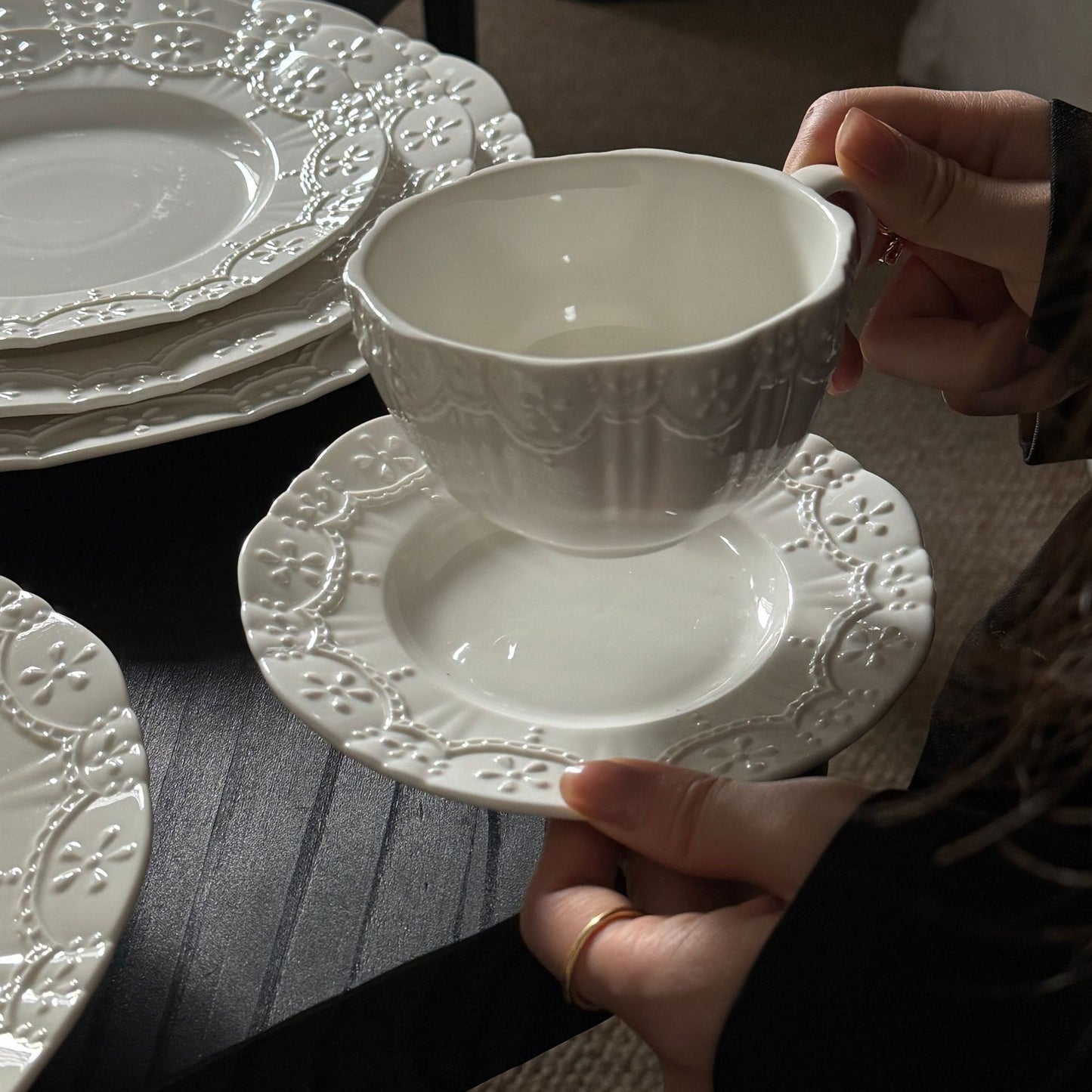 Original French medieval style heavy industry relief ceramic Western porcelain plate coffee cup saucer series dessert dish plate wholesale