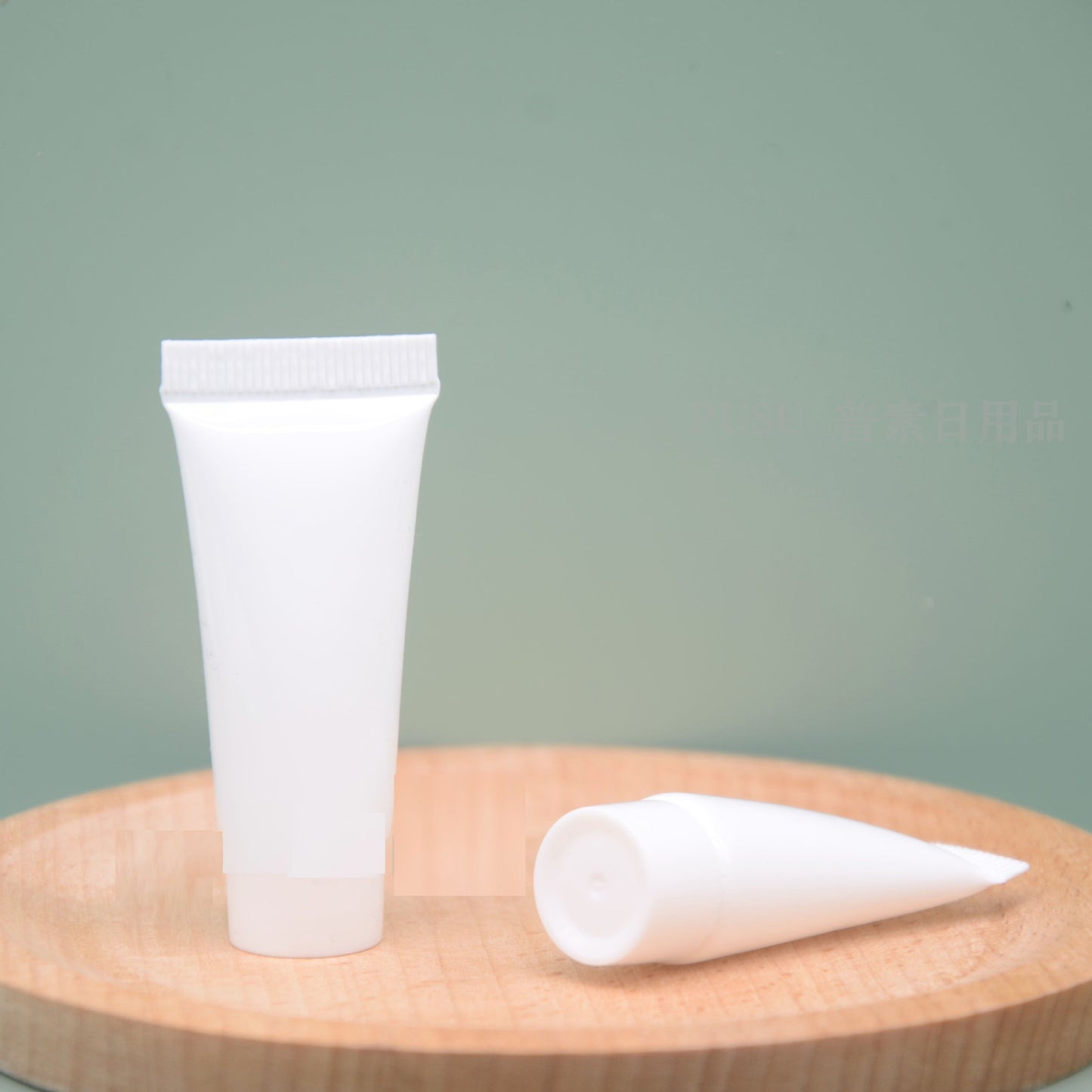White varnish facial cleanser, travel bottle, cosmetic hose bottle, hand cream, shampoo, plastic bottle, empty bottle
