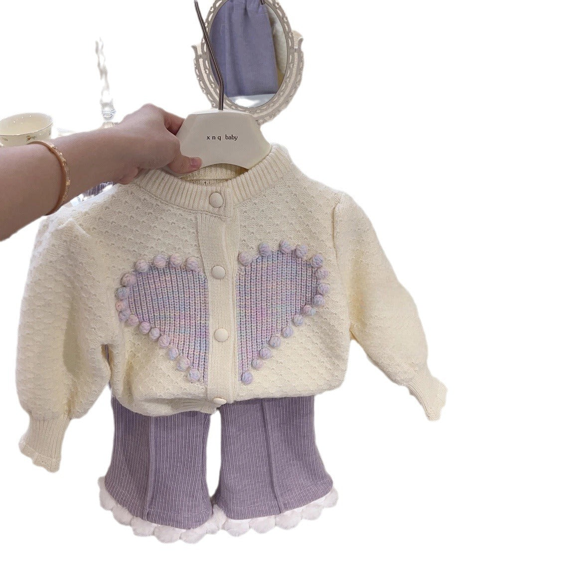 Girls' winter two-piece suit, new Korean fashion baby cardigan, knitted autumn and winter sweater, jacket and fleece trousers