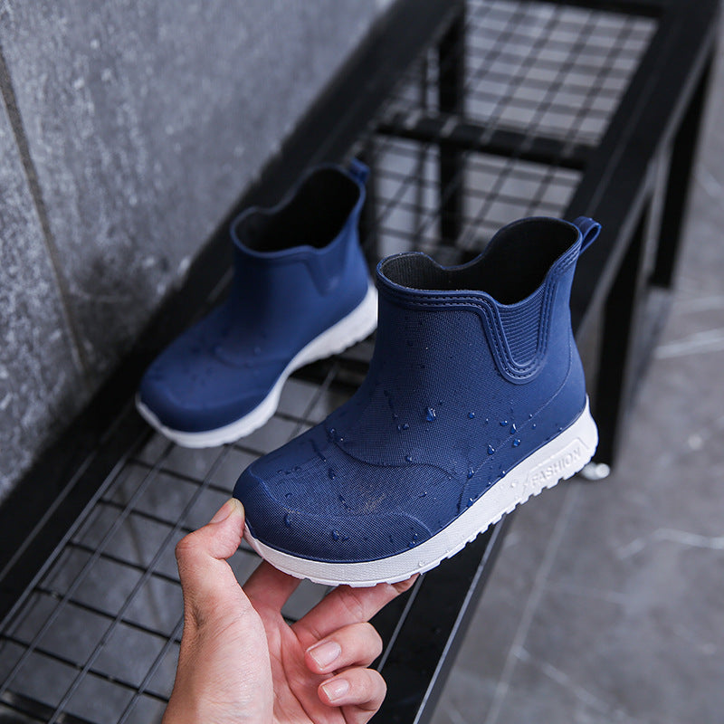 Korean fashion children's rain boots men's and women's non-slip thick-soled anti-slip thick-soled rain boots are worn in rainy days and are versatile water rain boots