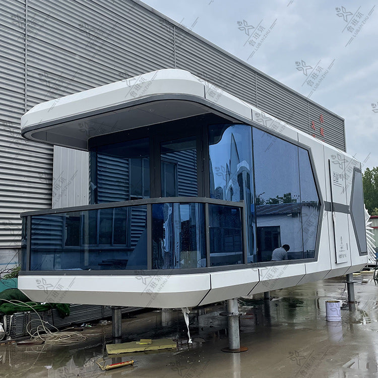 Capsule house