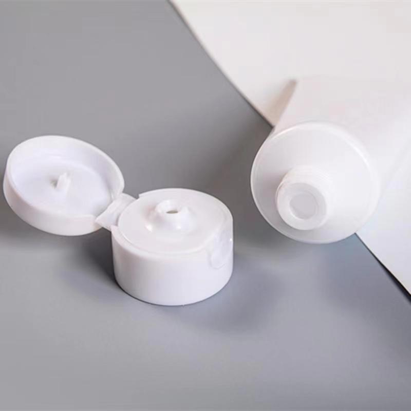 White varnish facial cleanser, travel bottle, cosmetic hose bottle, hand cream, shampoo, plastic bottle, empty bottle