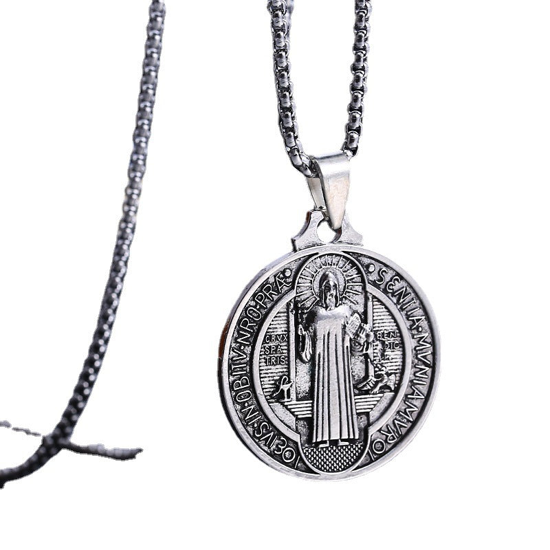 European and American cross-border hot-selling accessories hip-hop street dance couple necklace disc portrait pendant titanium steel boys and girls necklace