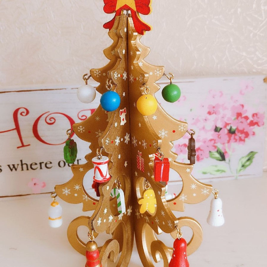 Christmas gifts wooden Christmas tree Christmas ornaments gift decorations six-piece tree with small pendants
