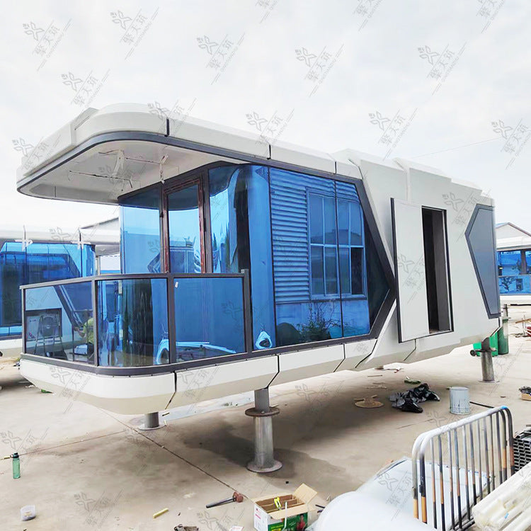Self-driving tour camp starry sky room outdoor camping apple cabin capsule room mountain forest scenic area mobile hotel house