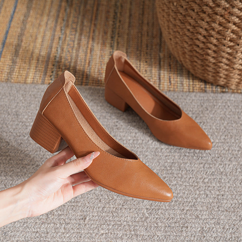 Moccasined granny shoes thick heel pointed toe single shoes women's middle heel 2024 new spring and autumn versatile soft leather pumps high heels