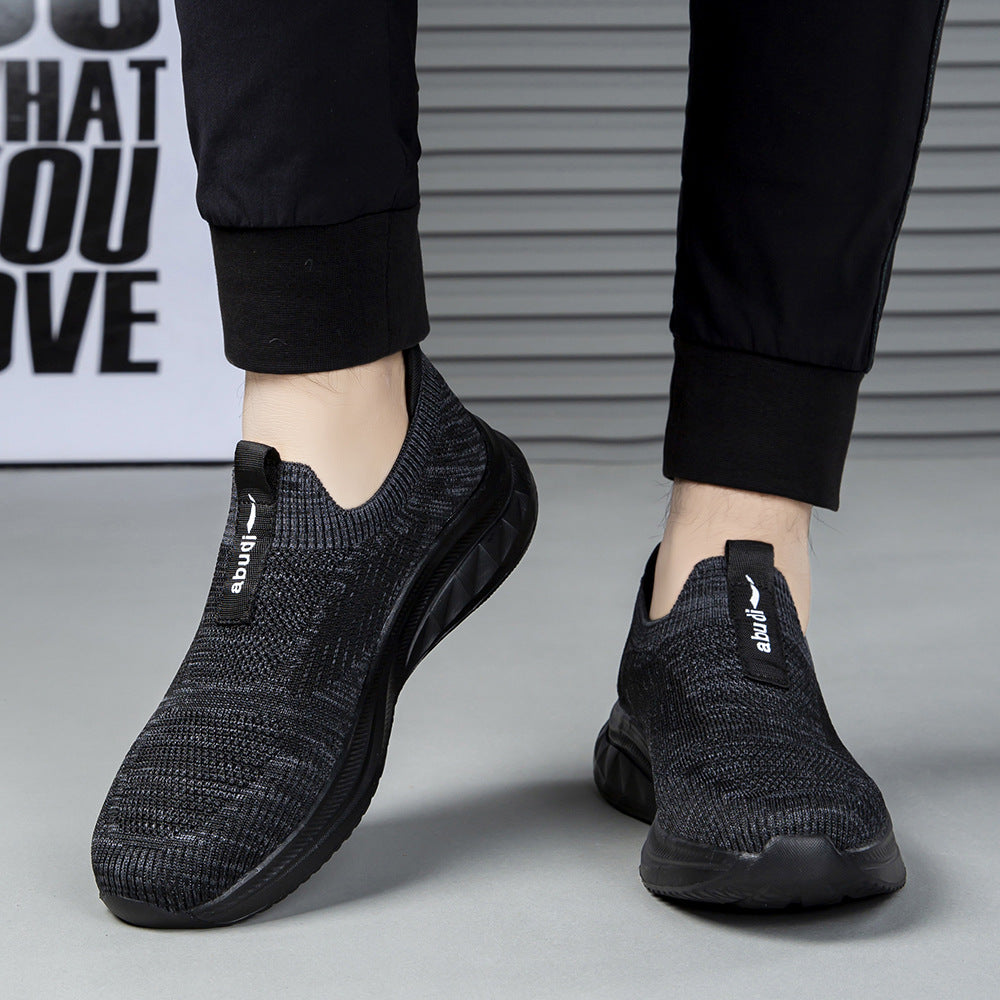High elasticity and breathable flying knitted men's shoes 2025 new lightweight and comfortable versatile shoes cold sticky casual soft sole men's shoes
