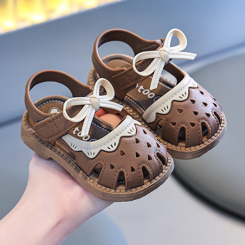 Cross-border drop-shipping girls' baby sandals, summer girls' plastic anti-pee, soft soles, non-slip children's toddler baby sandals