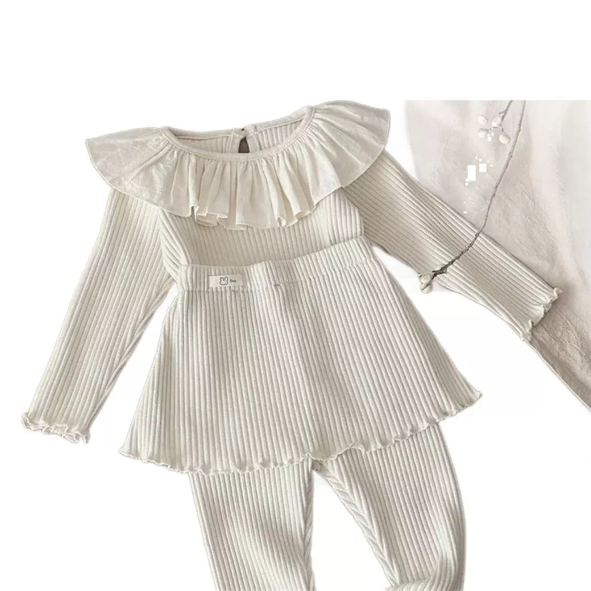 INS Spring and Autumn Infant Pit Strip Ruffle Collar Long-sleeved Top + Culot Two-Piece Sweet Set for Baby Girl
