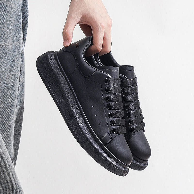 2025 New Style Right McQueen Small White Shoes Men's and Women's Shoes Couple Student Sports Casual Board Shoes Trend Platform Sole Heightened Shoes