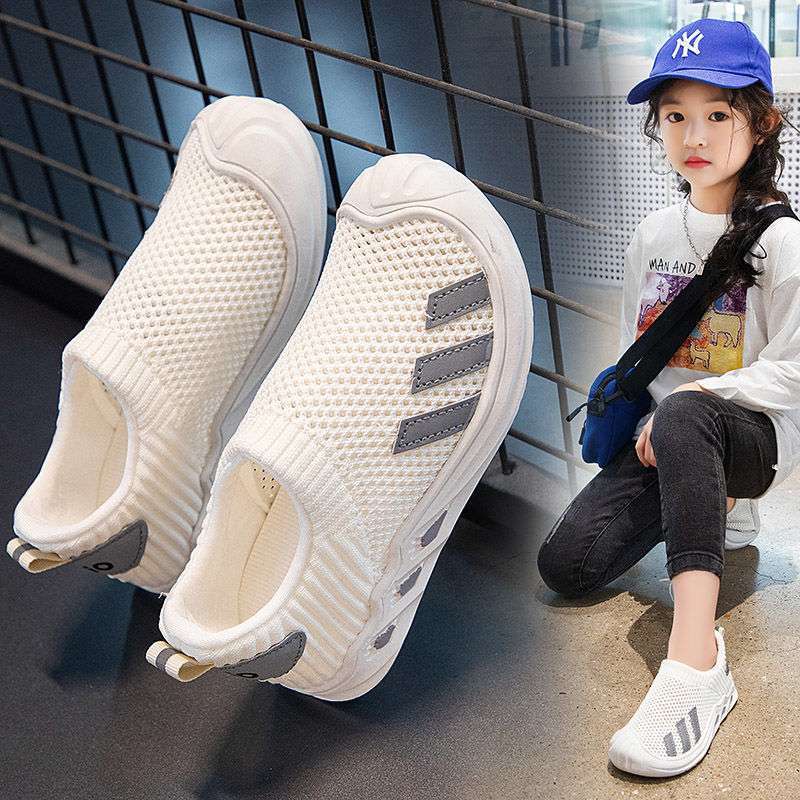 Boys' shoes 2025 spring/summer new mesh breathable mesh shoes Kindergarten indoor shoes medium and adult children's running shoes are super light