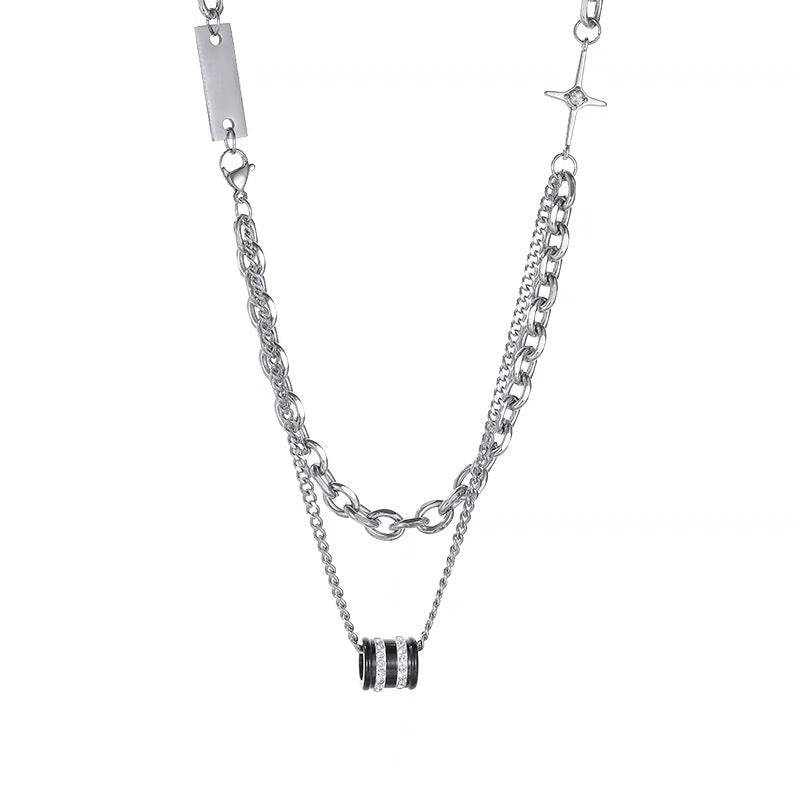The new double-layered diamond-encrusted beaded titanium steel necklace men's hip-hop trendy high-end collarbone chain is a versatile decoration