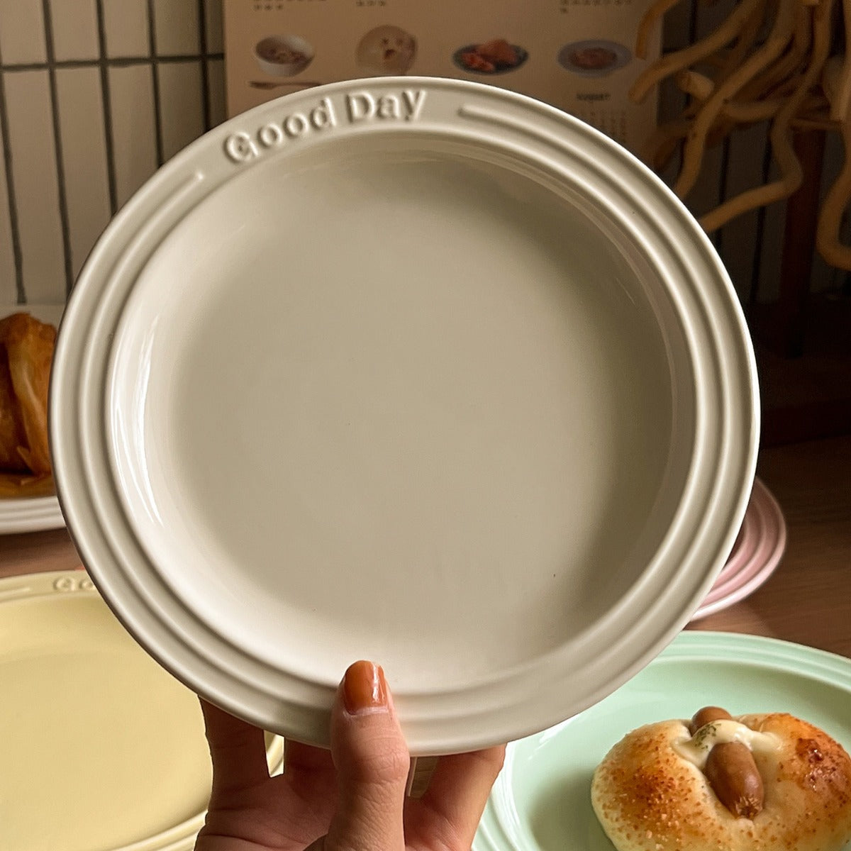 ins style relief letter plate creamy style milk Western food pasta steak dessert cake plate has good texture and appearance