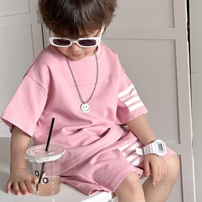 Boys' Korean version of the foreign sports suit, summer dress, short-sleeved shorts, two-piece set, three-bar casual T-shirt, children's set