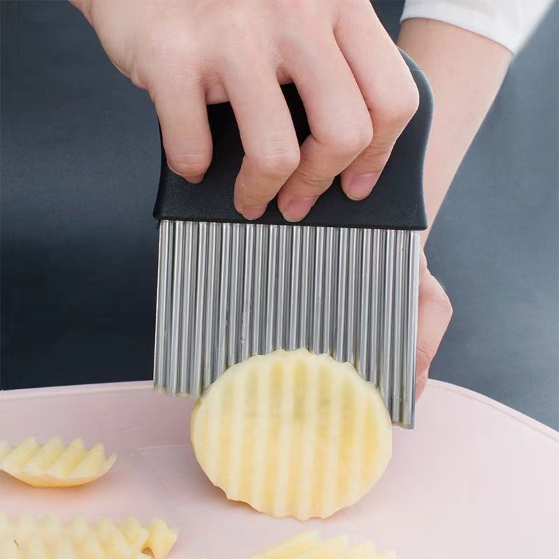 Cutting potatoes and fries, kitchen artifacts, multifunctional stainless steel wave knife, thin slice potato knife, wolf tooth knife