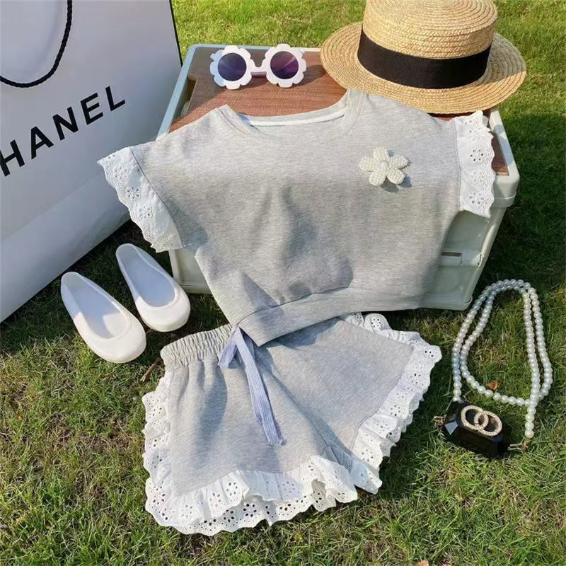 Girls' summer suit, baby Korean casual lace short-sleeved T-shirt, children's shorts two-piece set of foreign style