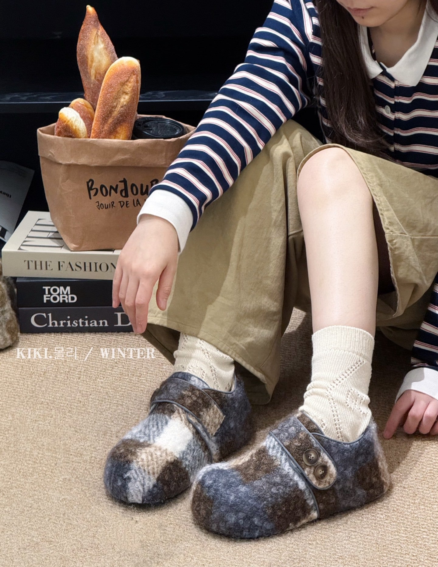 mollykiki Korean version of the hairy girl wears fleece ins 2025 winter new Velcro warm Birkenstock shoes trend