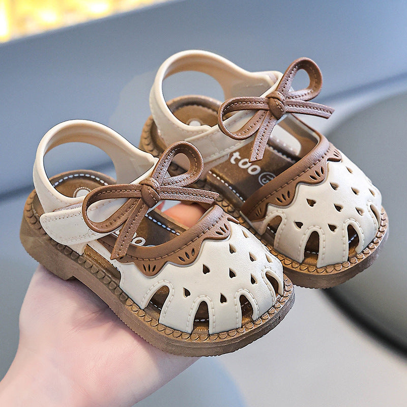 Cross-border drop-shipping girls' baby sandals, summer girls' plastic anti-pee, soft soles, non-slip children's toddler baby sandals