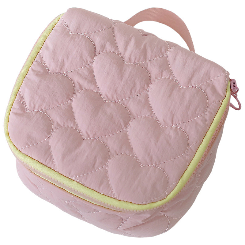 Korean version of super cute ins, small fresh love makeup bag, large capacity portable travel handbag, toiletry bag