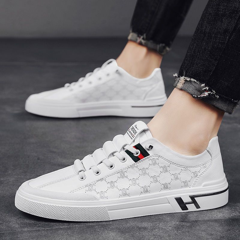 2024 Spring New Casual Men's Shoes Outdoor Sports Board Shoes Student Small White Shoes Korean Fashion Trendy Shoes Men's Low Top