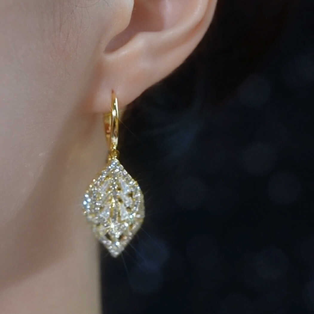 High-end super shiny zircon leaf earrings earrings women's 2024 new fashion earrings hypoallergenic large earrings trend