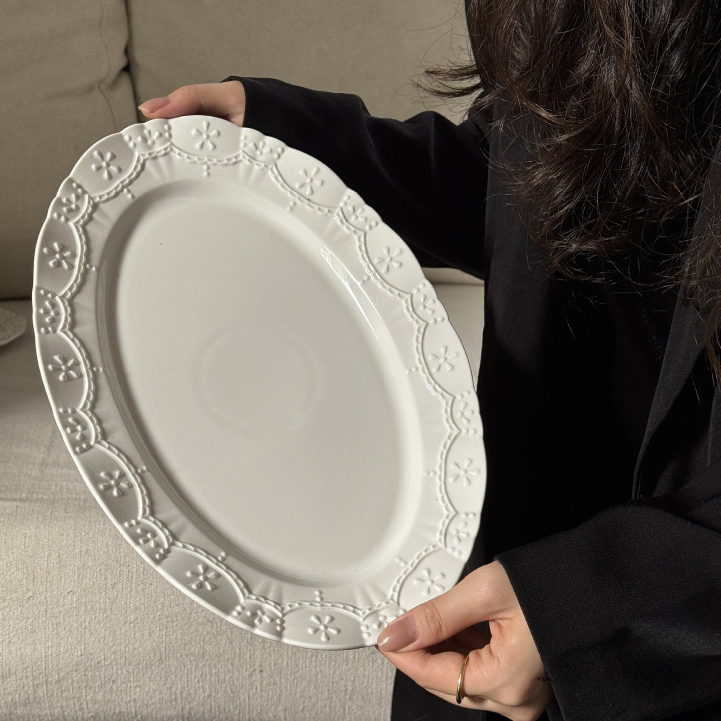Original French medieval style heavy industry relief ceramic Western porcelain plate coffee cup saucer series dessert dish plate wholesale