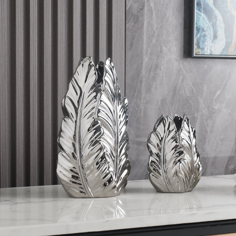 Modern light luxury ceramics, high-end vases, personalized living room entrance ornaments, TV cabinets, creative home decorations, wine cabinets