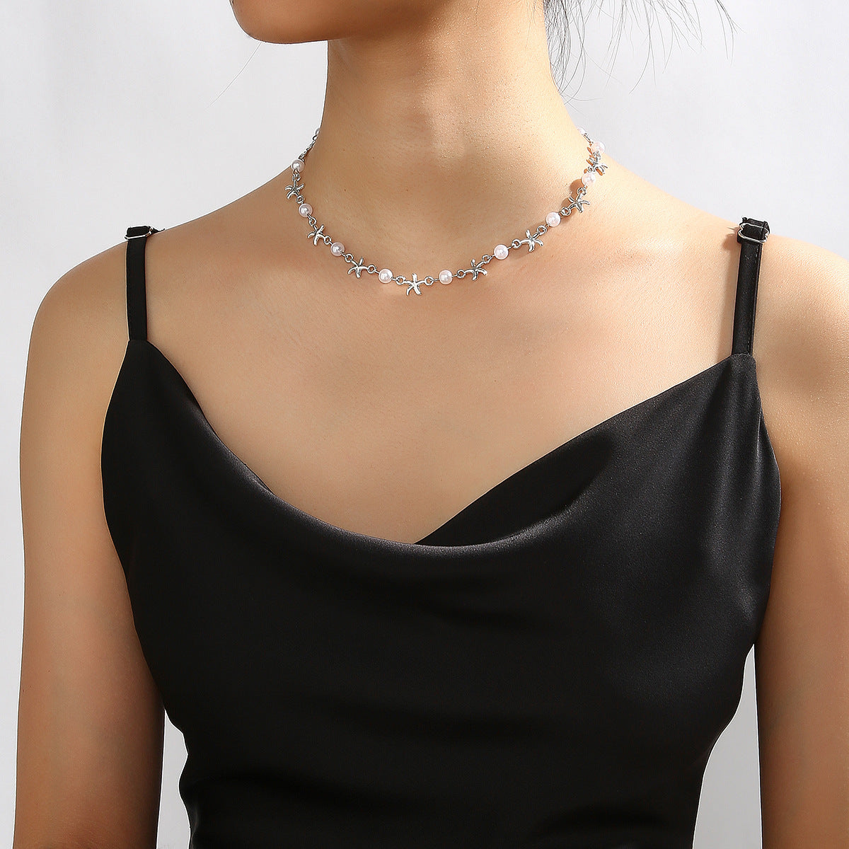Cross-border jewelry, summer simple fashion, beach wind, starfish necklace, niche design, star imitation pearl beaded necklace