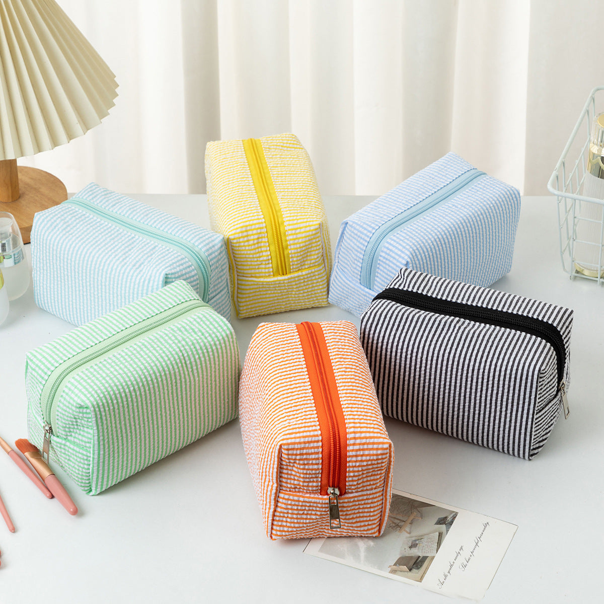 Cross-border hot selling seersucker cosmetic bag hand holding large capacity toiletry bag embroidered stripe travel cosmetics storage bag