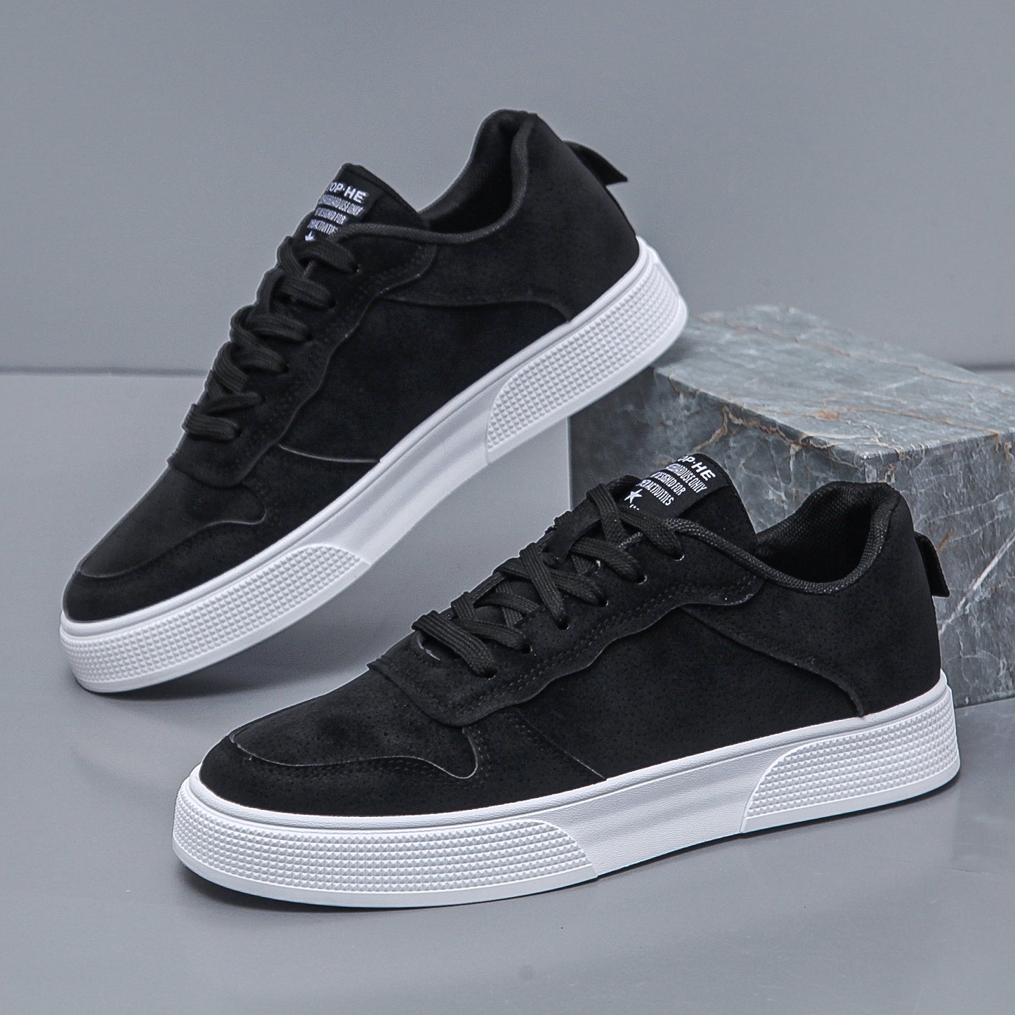 Cross border plus size men's shoes 45 new men's casual sneakers soft soles soft flat shoes low top tide shoes size 47