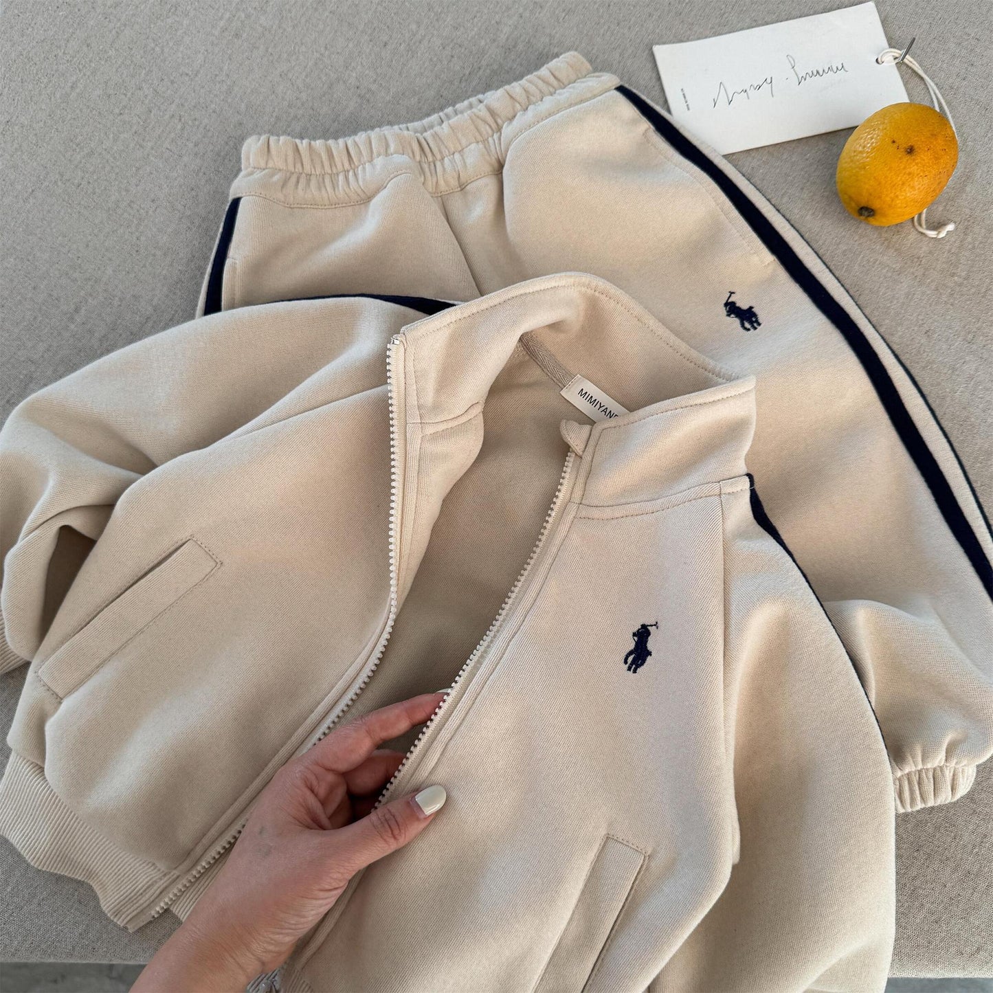 Little cloth bear children's set 25 spring and autumn new men's and women's embroidered sweatshirt set baby sports two-piece set trend