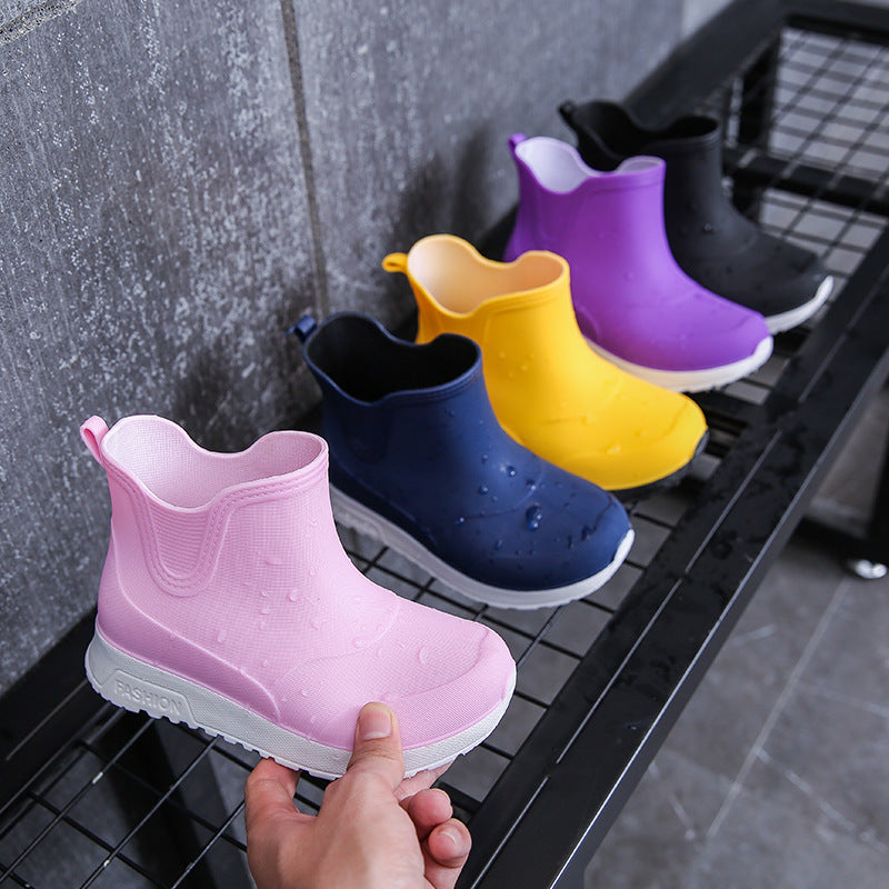 Korean fashion children's rain boots men's and women's non-slip thick-soled anti-slip thick-soled rain boots are worn in rainy days and are versatile water rain boots