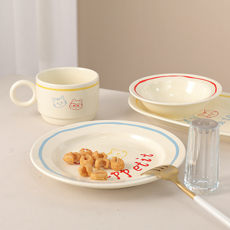 The same cream-colored ceramic plate of the blogger ins high-value Xiaohongshu Internet celebrity dinner plate creative dessert cake