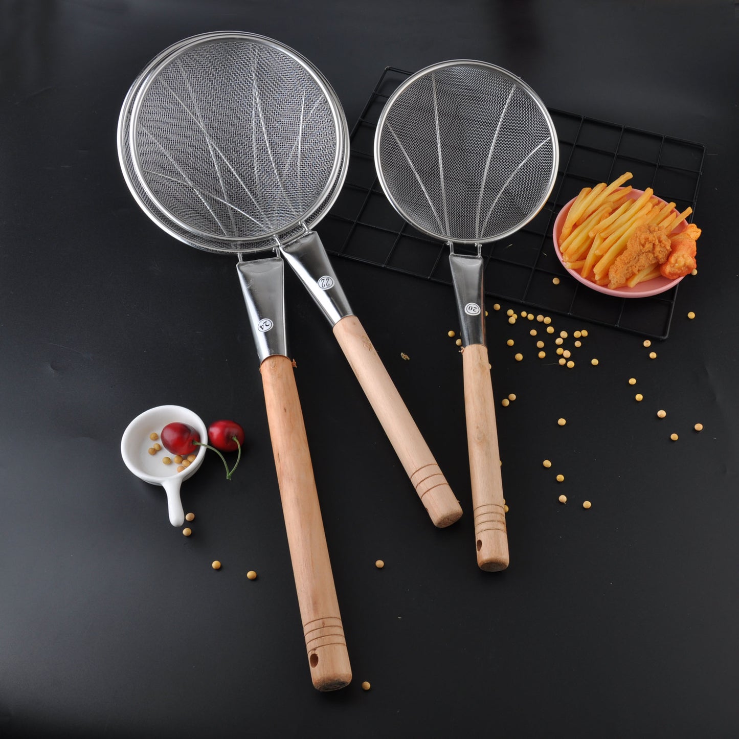 Direct supply stainless steel large colander hotel kitchen supplies line leak wooden handle reinforced mesh leak large basket fence screen screen