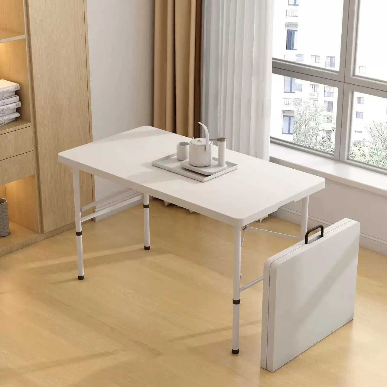 Outdoor folding table