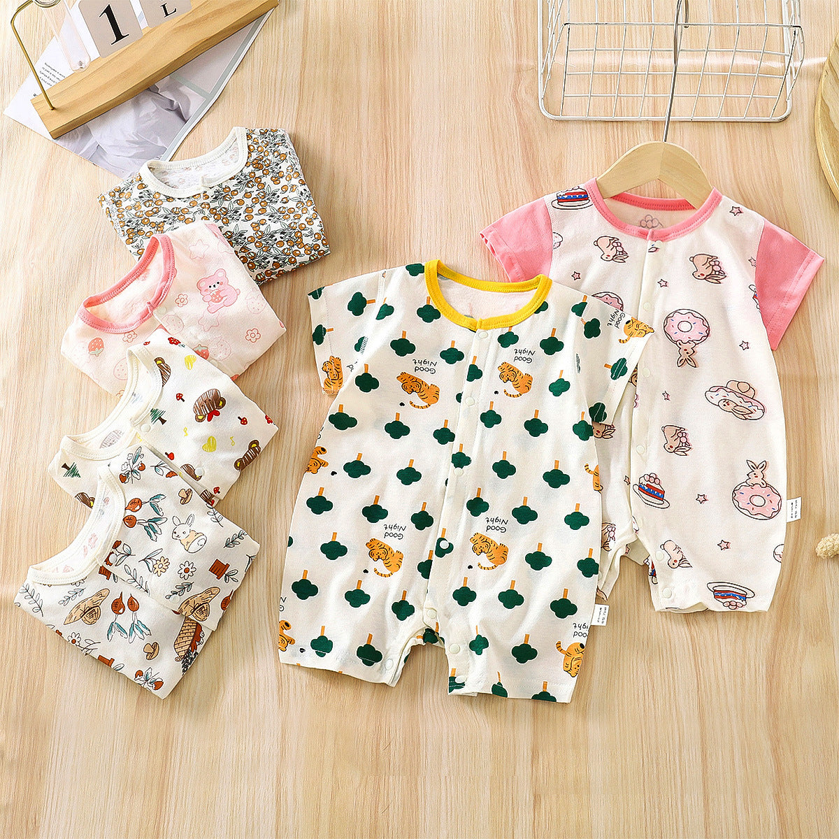 Baby clothes, summer thin baby onesies, male and female newborns, short-sleeved clothes, summer clothes, climbing clothes, one piece of hair