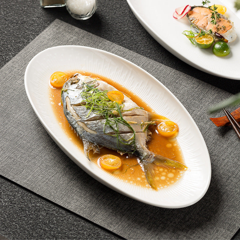 Pure white home steamed fish plate