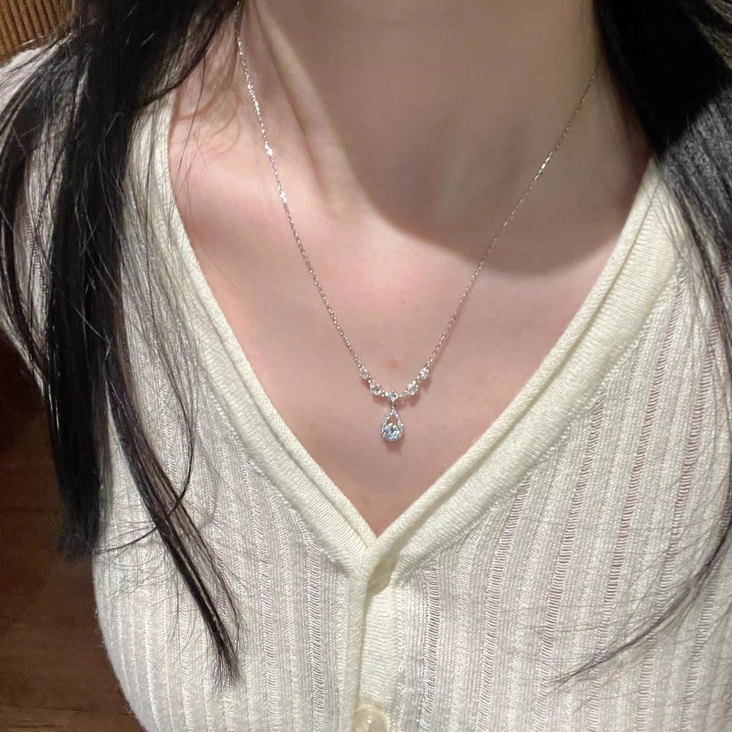 Titanium steel does not fade, mermaid tear plating silver necklace, women's diamond super flash, light luxury, niche exquisite fashion, collarbone chain necklace