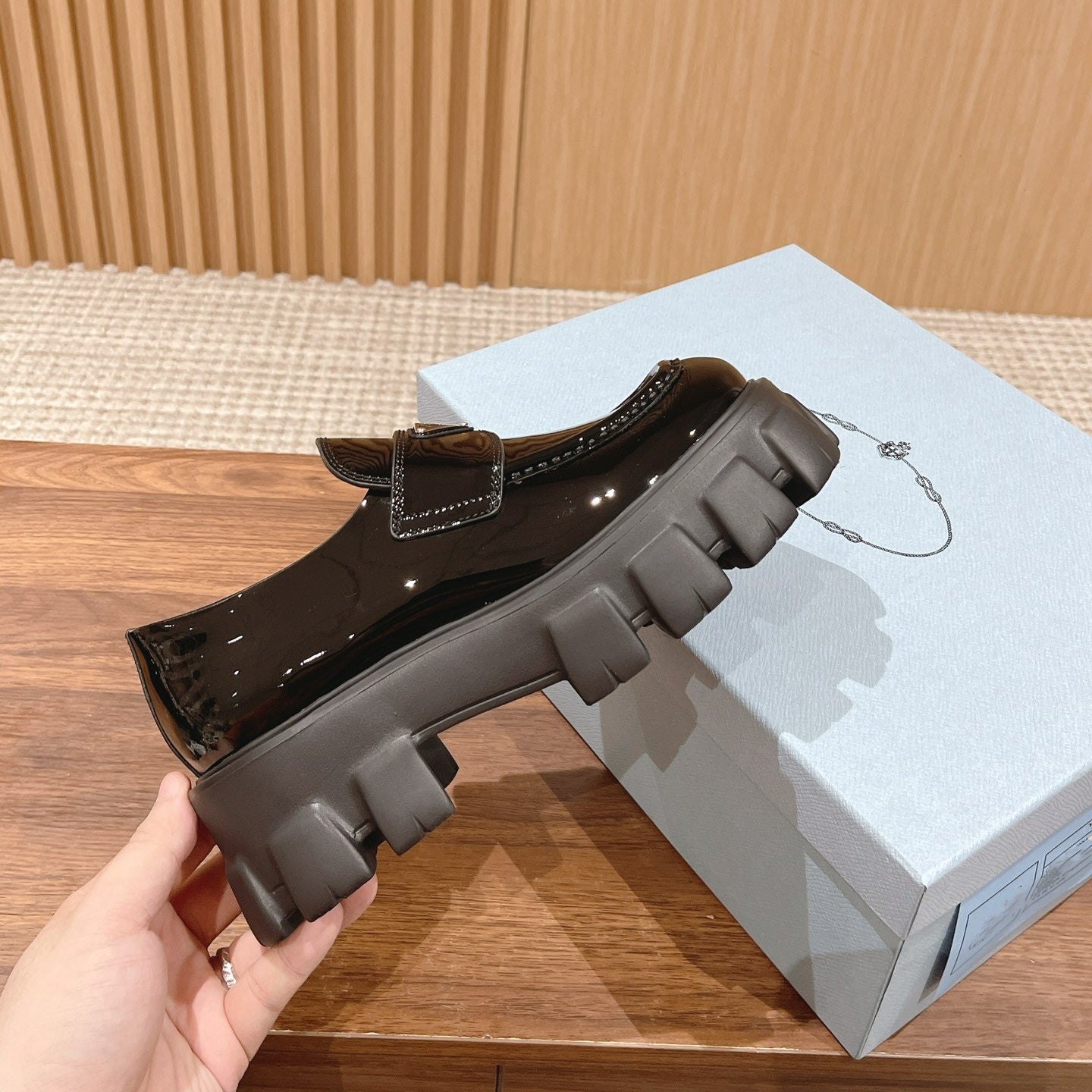 Top version of the P family triangle logo loafers women's spring and summer new British college style slip-on leather platform bag shoes